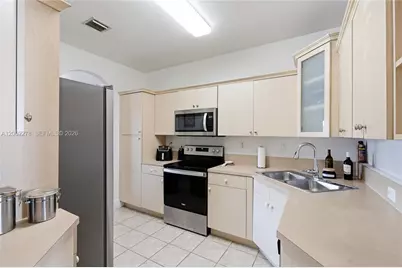 22470 SW 103rd Ave, Cutler Bay, FL 33190 - Photo 11