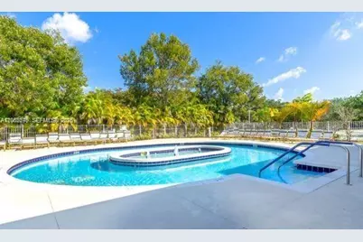 13255 SW 7th Ct #406D, Pembroke Pines, FL 33027 - Photo 19