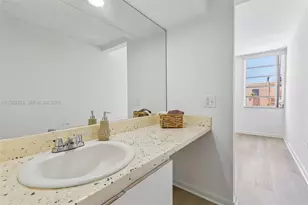 1900 W 68th St, Hialeah, FL 33014 - Photo 31