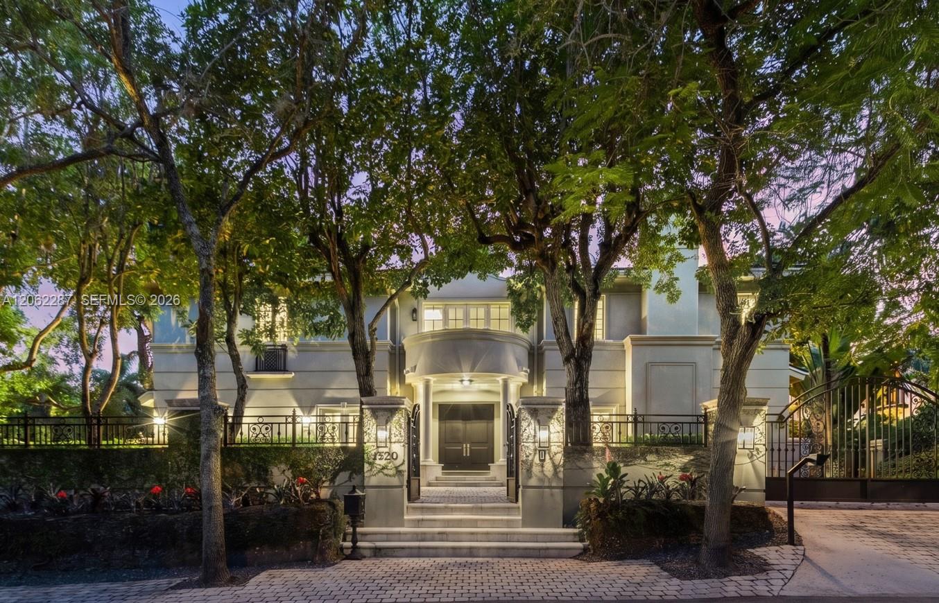 3460 S Moorings Way - 3460 S Moorings Way, Miami, FL 33133 Luxury Property | Jose Angel Pina