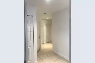 11236 NW 58th Ter, Doral, FL 33178 - Photo 9