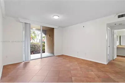 19701 E Country Club Dr #5105, Aventura, FL 33180 - Photo 3