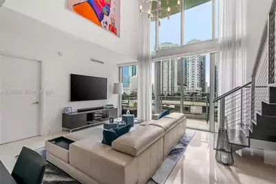 92 SW 3rd St #708, Miami, FL 33130 - Photo 3