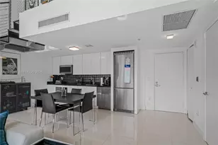 92 SW 3rd St, Miami, FL 33130 - Photo 9