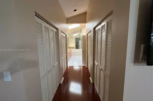 1540 W Lacosta Dr W, Pembroke Pines, FL 33027 - Photo 25