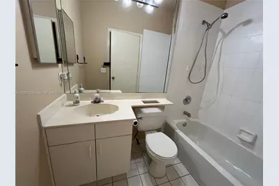 1540 W Lacosta Dr W, Pembroke Pines, FL 33027 - Photo 21