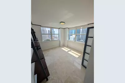 31 SE 5 #3002, Miami, FL 33131 - Photo 17