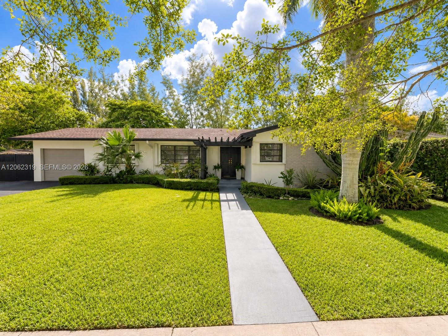 4611 SW 82nd Ct #0 - 4611 SW 82nd Ct #0, Miami, FL 33155 Luxury Property | Jose Angel Pina