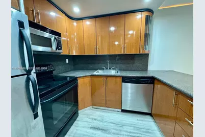 200 172nd St #206, Sunny Isles Beach, FL 33160 - Photo 3