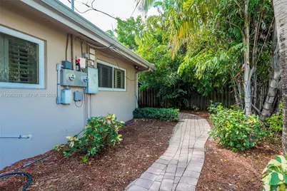 2115 NE 15th Ave, Wilton Manors, FL 33305 - Photo 21
