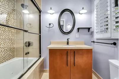 2115 NE 15th Ave, Wilton Manors, FL 33305 - Photo 13