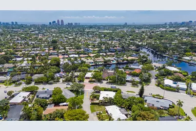 2115 NE 15th Ave, Wilton Manors, FL 33305 - Photo 35