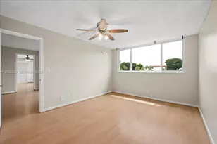 800 S Hollybrook Dr, Pembroke Pines, FL 33025 - Photo 13