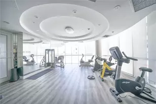6301 Collins Ave, Miami Beach, FL 33141 - Photo 23