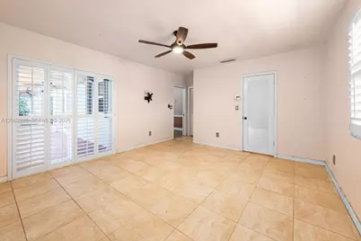 8331 SW 156th St, Palmetto Bay, FL 33157 - Photo 15