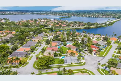 17513 NW 10th St, Pembroke Pines, FL 33029 - Photo 49