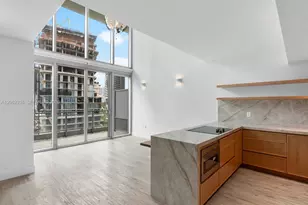 92 SW 3rd St, Miami, FL 33130 - Photo 3