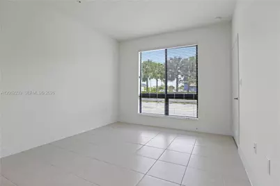 8001 NW 41st St #F-106, Doral, FL 33166 - Photo 9