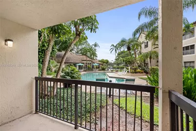 4241 W McNab Rd #11, Pompano Beach, FL 33069 - Photo 7