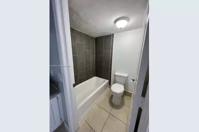 4400 W 16th Ave #432, Hialeah, FL 33012 - Photo 13
