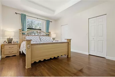 9033 W 33rd Avenue, Hialeah, FL 33018 - Photo 15