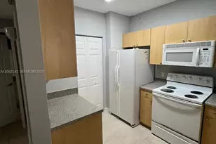 8020 N Nob Hill Rd, Tamarac, FL 33321 - Photo 1