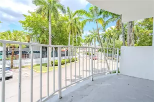 482 NW 165th St Rd, Miami, FL 33169 - Photo 23