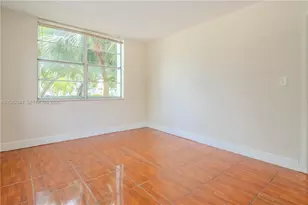 482 NW 165th St Rd, Miami, FL 33169 - Photo 25