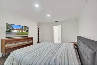 581 SW 169th Way, Weston, FL 33326 - Photo 15