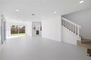 10953 SW 151st Pl, Miami, FL 33196 - Photo 11