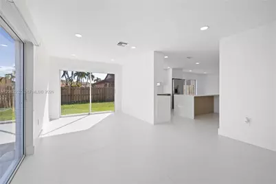 10953 SW 151st Pl, Miami, FL 33196 - Photo 9