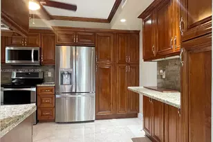 383 SW 25th Rd, Miami, FL 33129 - Photo 13
