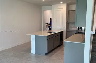 6121 Rancho Ln, Greenacres, FL 33415 - Photo 5