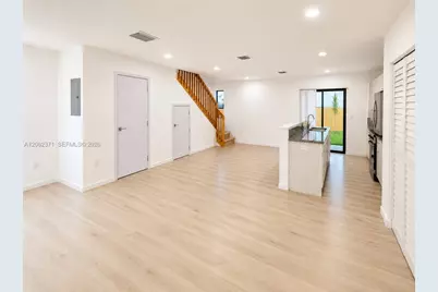 552 NW 7th St #6, Florida City, FL 33034 - Photo 3