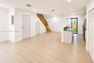 552 NW 7th St, Florida City, FL 33034 - Photo 3