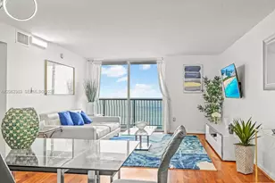 1200 Brickell Bay Dr, Miami, FL 33131 - Photo 3