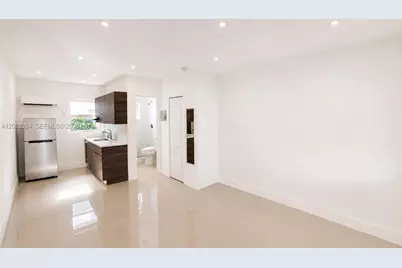 551 NE 61st St #3, Miami, FL 33137 - Photo 3
