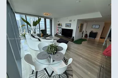 1451 Brickell Ave #2506, Miami, FL 33131 - Photo 13