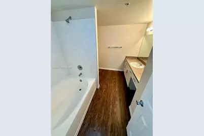 11600 SW 2nd St #18208, Pembroke Pines, FL 33025 - Photo 11