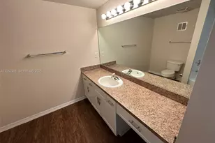 11600 SW 2nd St, Pembroke Pines, FL 33025 - Photo 13