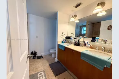 1033 SW 9th Ct #M-2, Miami, FL 33130 - Photo 17