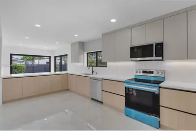 17630 SW 108th Ct, Miami, FL 33157 - Photo 13
