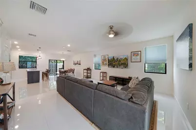 10425 NW 82nd St #4, Doral, FL 33178 - Photo 5