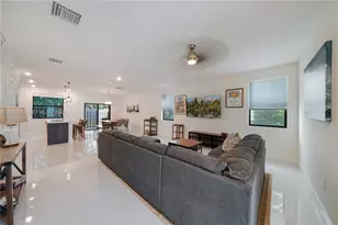 10425 NW 82nd St, Doral, FL 33178 - Photo 5