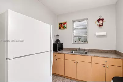 2815 NW 14th St, Miami, FL 33125 - Photo 21