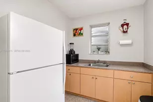 2815 NW 14th St, Miami, FL 33125 - Photo 21