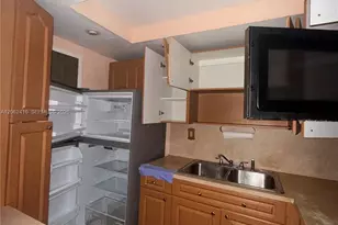 2899 Collins Ave, Miami Beach, FL 33140 - Photo 37