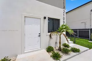 2109 NW 65th St, Unincorporated Dade County, FL 33147 - Photo 5