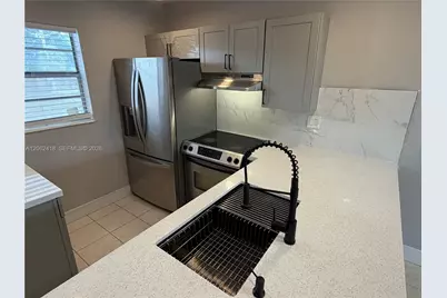 5071 W Oakland Park Blvd #205, Lauderdale Lakes, FL 33313 - Photo 15