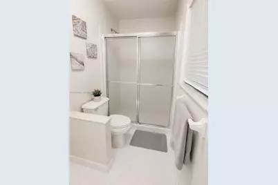 1472 NW 154th Ln, Pembroke Pines, FL 33028 - Photo 5